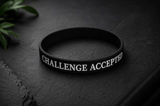 Challenge Accepted motivációs karkötő